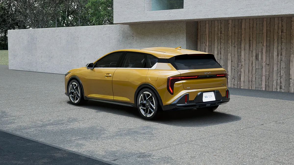 كيا K4 هاتشباك 2025