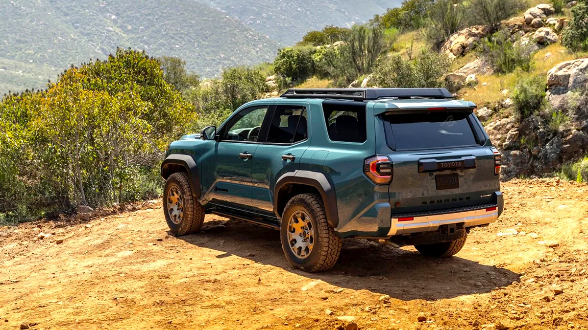 تويوتا فور رانر 2025