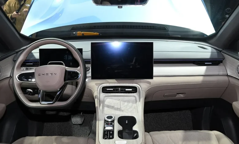 شيري تيجو 8 2025.