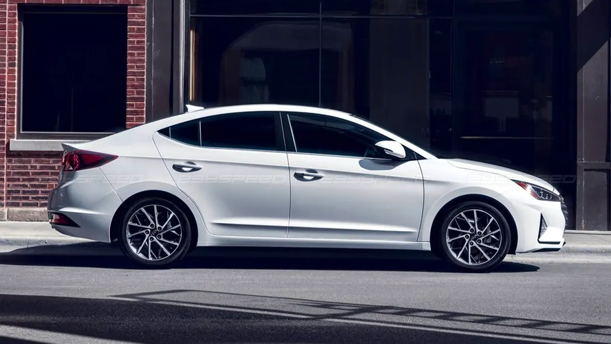 هيونداي إلنترا AD 2024 في مصر.