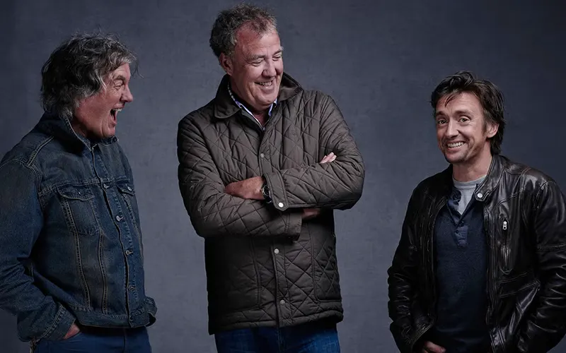 الثلاثي الأيقوني جيرمي كلاركسون وجيمس ماي وريتشارد هاموند