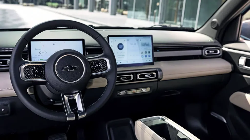 تصميم لوحة القيادة الداخلية لطراز شيفرولية سبارك 2026 الجديد في مصر.