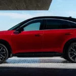 التصميم الجانبي يوضح نمط الكروس أوفر الكوبيه لطراز إنفينيتي QX65 2027.