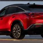 التصميم الخلفي لطراز إنفينيتي QX65 2027 الجديد كلياً.