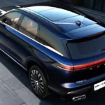 التصميم الخلفي للسيارة.