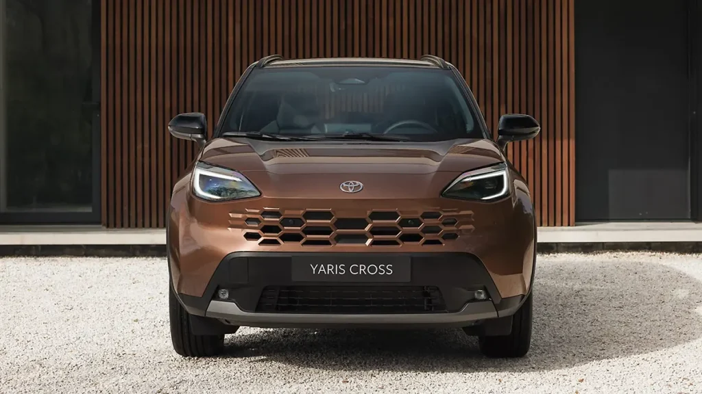 التعديلات التصميمة الجديدة على طراز تويوتا ياريس كروس للعام 2027.