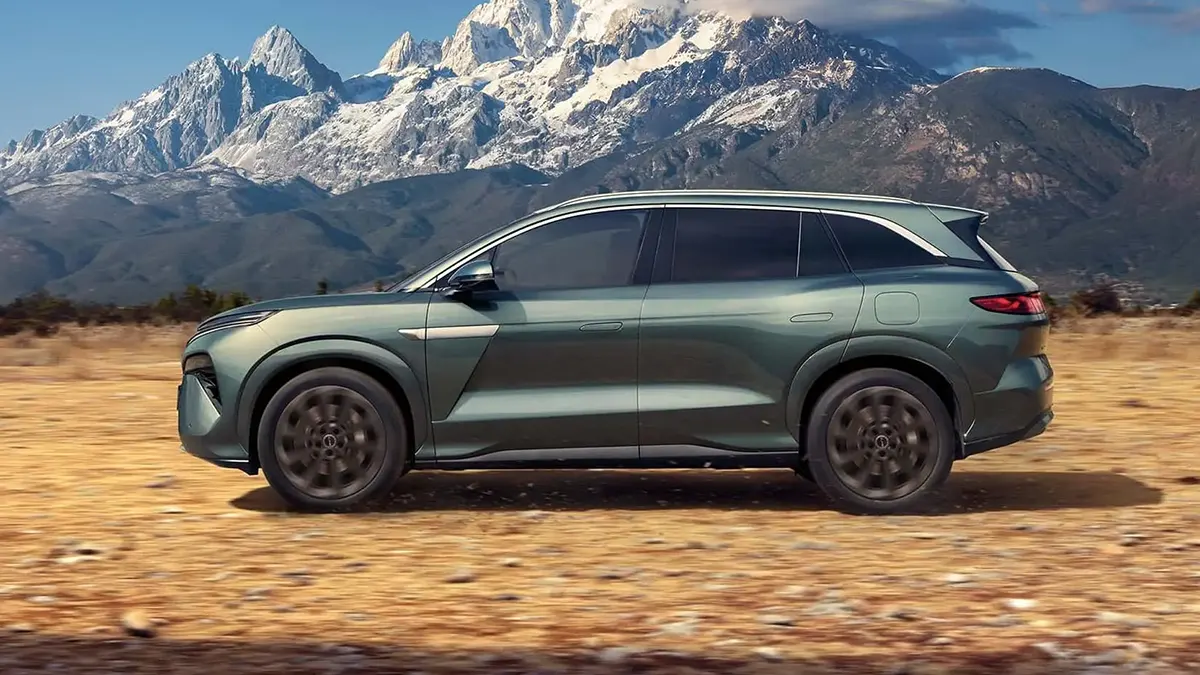 تصميم BYD Atto 8 الجانبي.