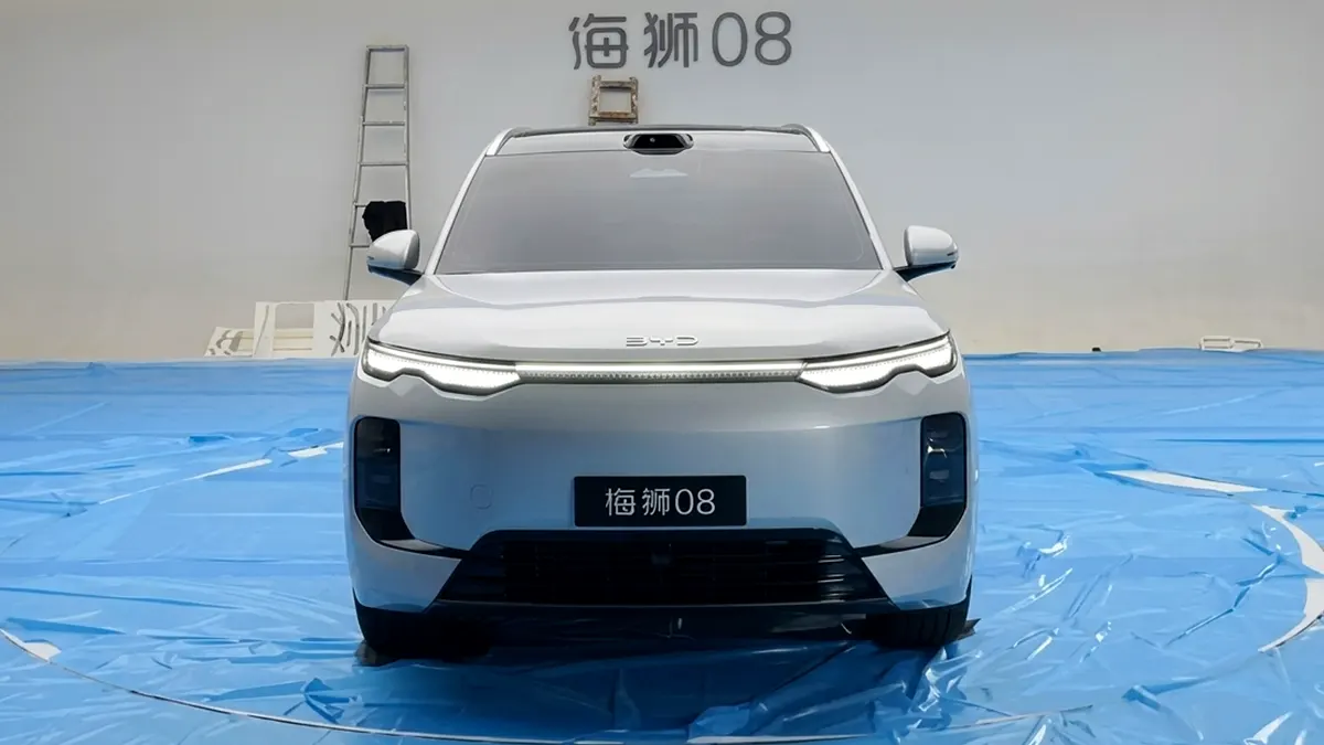 طراز BYD سيليون 08 2027 الجديد كلياً.