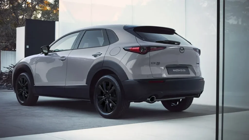 التصميم الخلفي لطراز مازدا CX-30 2027 الجديد.