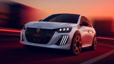 بيجو e-208 GTi الجديدة.