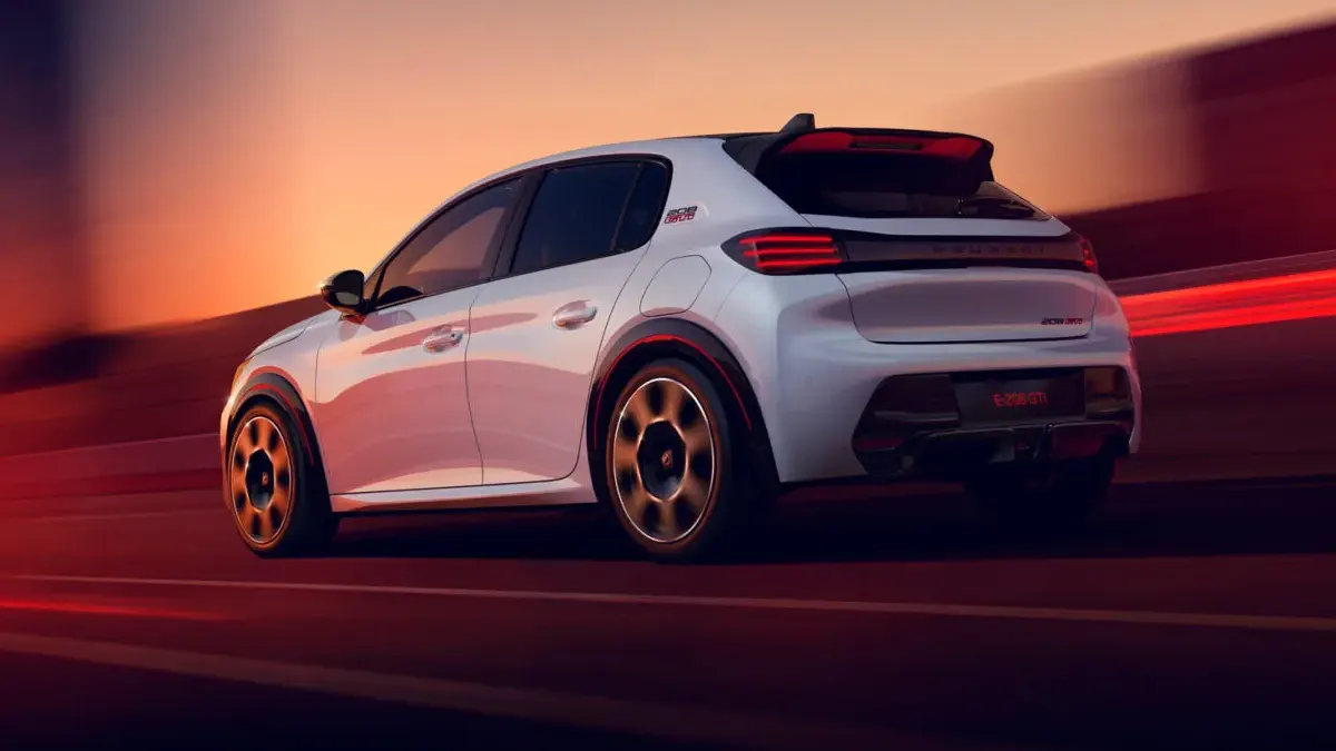 التصميم الخلفي لطراز بيجو e-208 GTi الجديد.