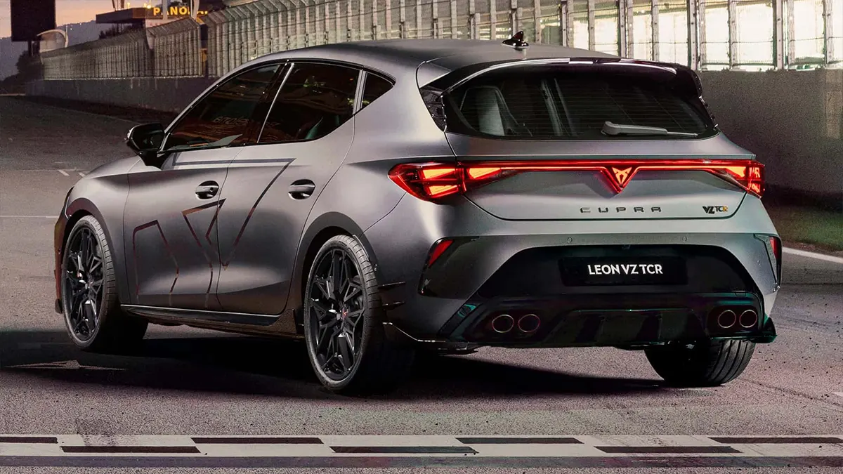 التصميم الخلفي لنُسخة كوبرا ليون VZ TCR 2027.